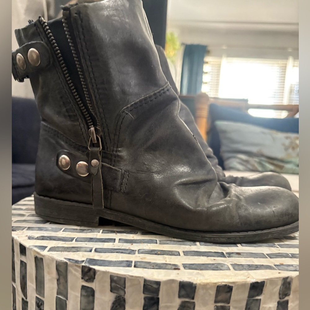 American Vintage black distressed‎ leather moto boots size 7